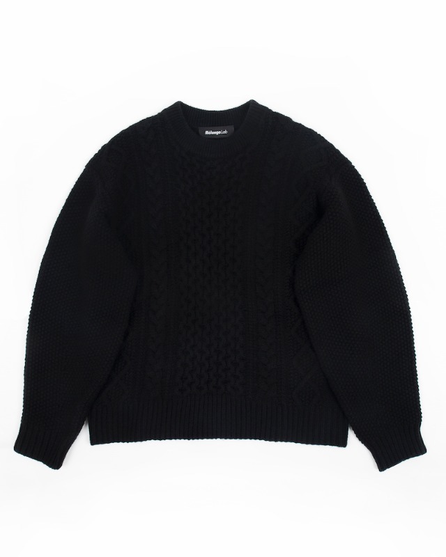 CABLE-KNIT LAMBSWOOL SWEATER (BLACK)